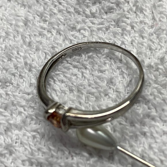 .925 Sterling Citrine Ring. Size 8. Preowned. (587) - Picture 2 of 3